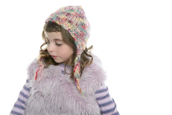 Winter kleines Mädchen Wollhaube und Pelzmantel — Stockfoto