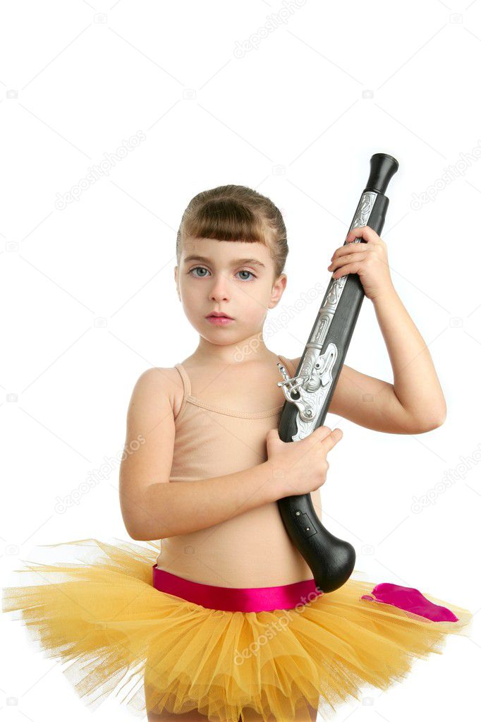 beautiful little ballerina girl with blunderbuss |图库照片08