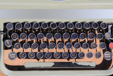 Ancien aged typewriter vintage retro qwerty clipart