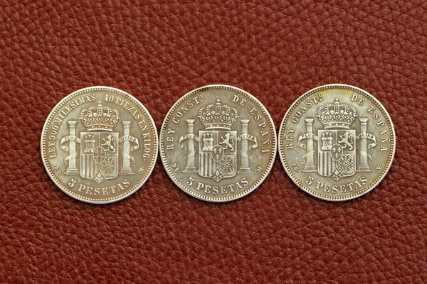 Pięć peset Hiszpania stare monety alfonso xii carlos iii — Zdjęcie stockowe