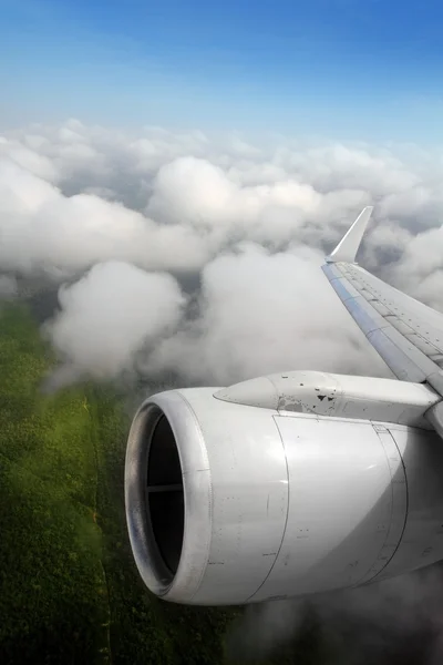 Aereo ala turbina aerei in volo — Foto Stock