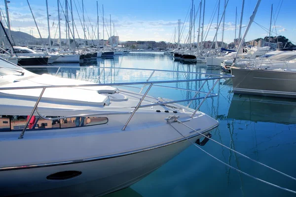 Boot mediterrane jachthaven in denia alicante Spanje — Stockfoto