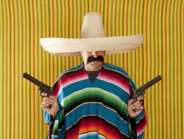 haydut Meksikalı revolver bıyık silahlı adam fötr şapka