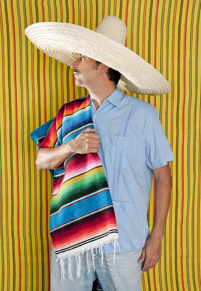 Messicano uomo serape poncho cappello sombrero — Foto Stock