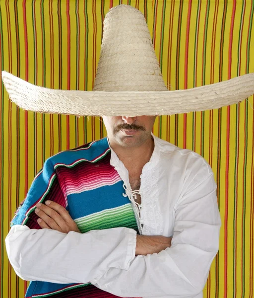 Mexicano bigode homem sombrero retrato camisa — Fotografia de Stock