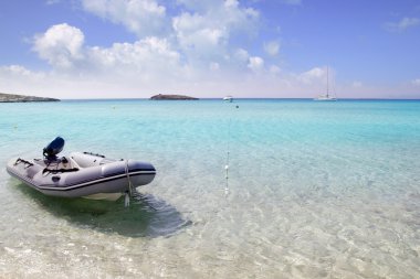 illetes Illetas formentera plaj tekne çapa