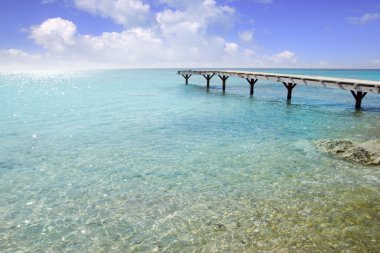 Formentera beach ahşap iskele turkuaz Balear Denizi