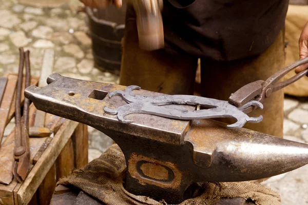 Blacksmith forged iron smith anvil hammerman — Stock Photo, Image