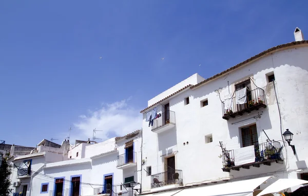 Balear Ibiza beyaz ada mimarisi Akdeniz — Stok fotoğraf