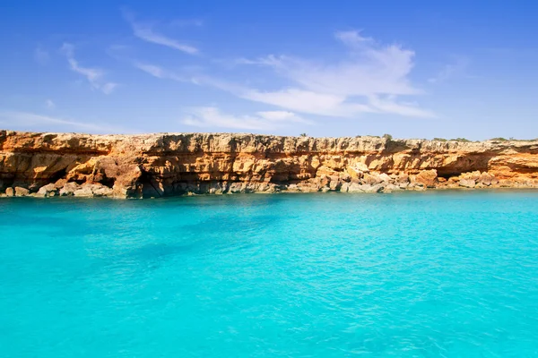 Formentera wyspy Balearów z morza west coast — Zdjęcie stockowe