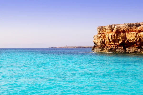 Балеарский остров Форментера с западного побережья моря — стоковое фото