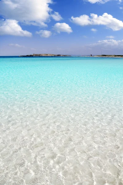 Formentera beach illetas fehér homok, türkiz víz — Stock Fotó