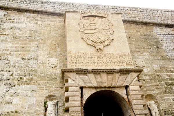 Балеарская дверь замка на острове Ибица — стоковое фото