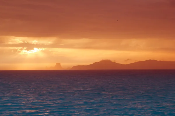 Ibiza formentera paseo en barco puesta del sol Es Vedra Baleares —  Fotos de Stock