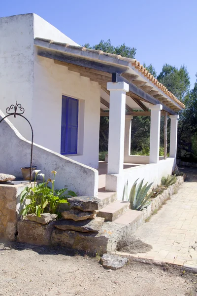Śródziemnomorski dom biały architektury śródziemnomorskiej — Zdjęcie stockowe
