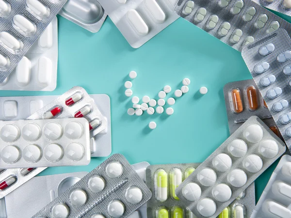 Blister pílulas médicas fundo farmacêutico — Fotografia de Stock