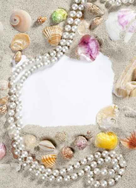 Frontera marco verano playa concha collar de perlas — Foto de Stock