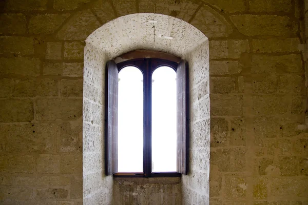 По дузі в замку Майорці Бельвер в Пальма де Майорка — стокове фото