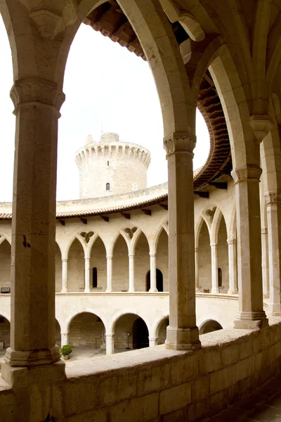 Mallorca Palma 'daki Mayorka' da Castillo de Bellver Kalesi. — Stok fotoğraf