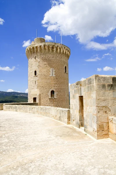 Slottet Castillo de Bellver på Mallorca vid Palma de Mallorca — Stockfoto