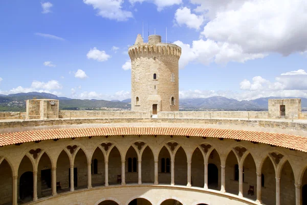 Kasteel Castillo de Bellver op Mallorca op Palma de Mallorca — Stockfoto