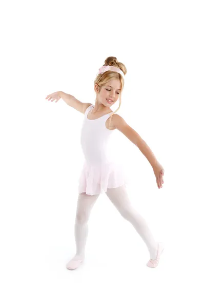 Балерина маленькая балерина танцовщица, танцующая на белом — стоковое фото
