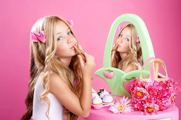 Children fashion doll little girl lipstick makeup pink vanity — Stock Photo, Image