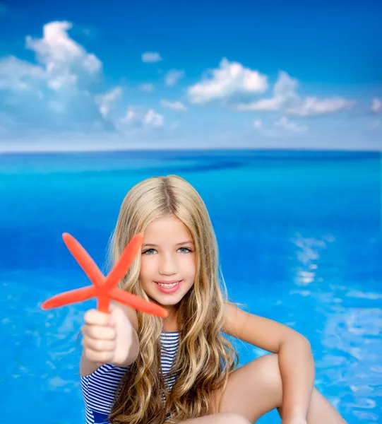 Children blond girl in summer vacation tropical beach — Stock Photo, Image