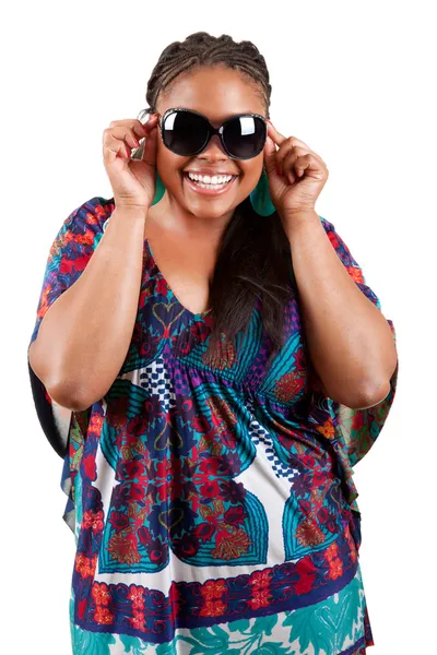 Hermosa mujer negra con gafas de sol —  Fotos de Stock