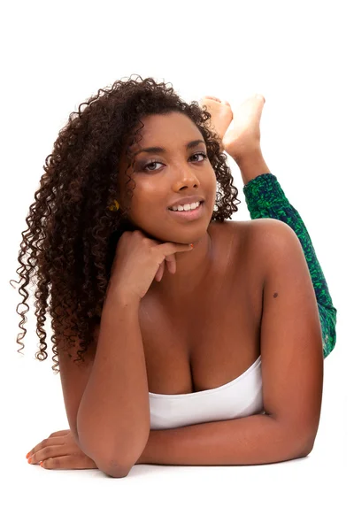 Portret młodej dziewczyny piękne african american kłamał — Zdjęcie stockowe