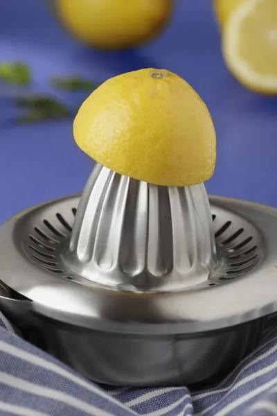 Lemons and squeezer