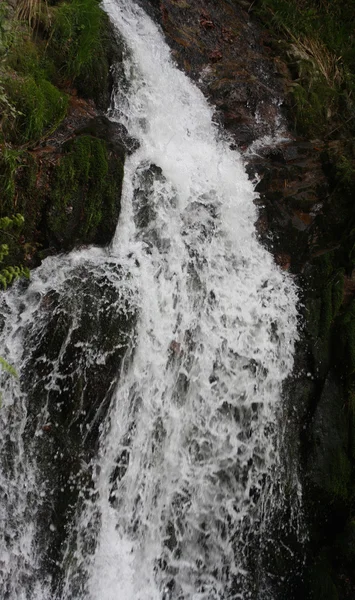 Блестящий водопад — стоковое фото