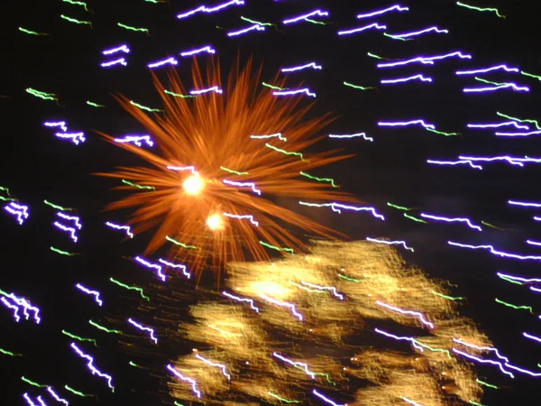 Feuerwerk mit intensiven Farben — Stockfoto