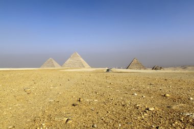 Giza piramyds