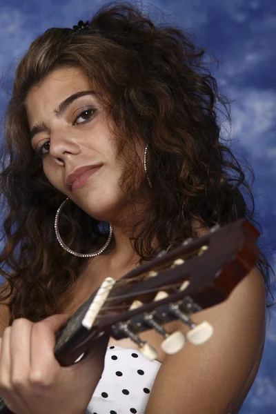 Mujer con guitarra — Foto de Stock