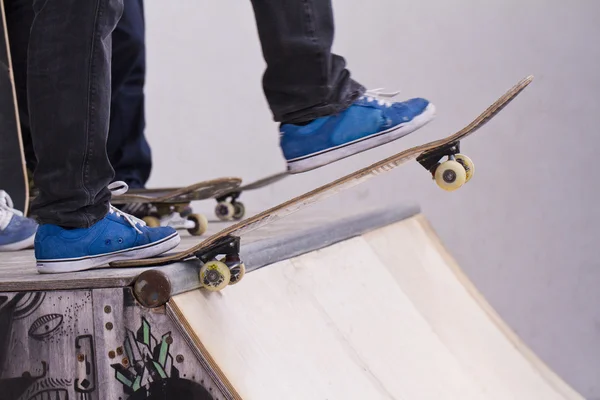 Bir boru Skate yatılı — Stok fotoğraf