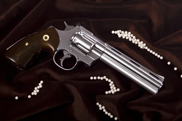 Пістолет-кулемет у білому кольорі — стокове фото