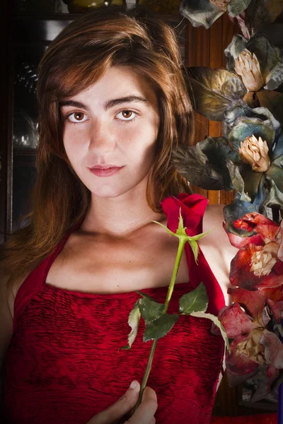 Menina vestido vermelho — Fotografia de Stock