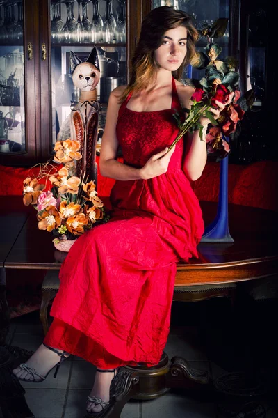 Rotes Kleid Mädchen — Stockfoto