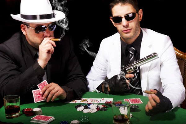 Two gangsters playing some cards — Stock Photo, Image