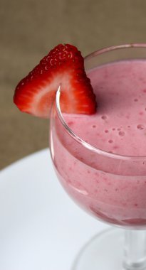 Çilekli Smoothie