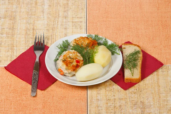 Las croquetas del apetito con patatas y verduras — Foto de Stock