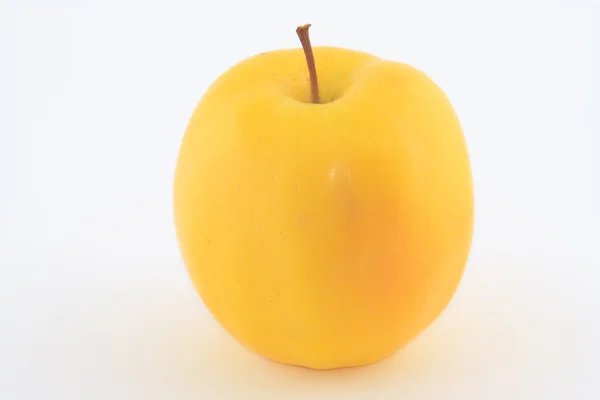 Det gula saftigt äpplet — Stockfoto