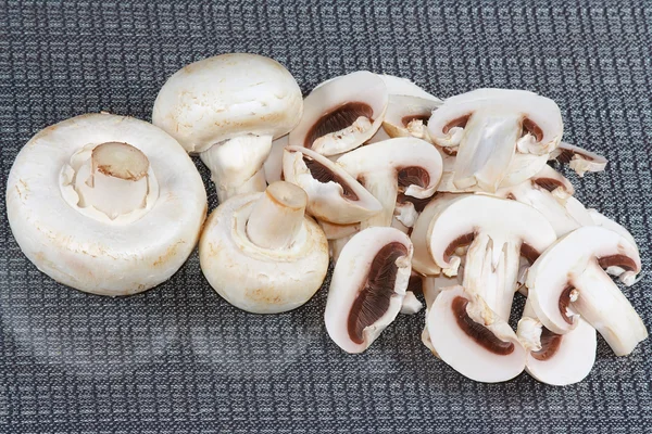 The slices of raw champignons — Stock Photo, Image