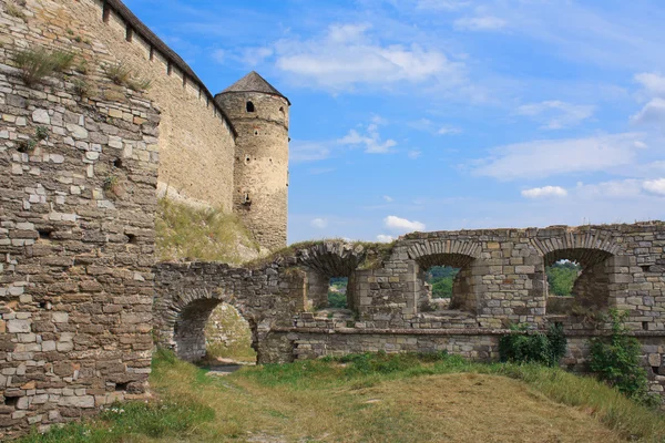 A középkori erőd, a Kárpátok, Ukrajna Stock Kép