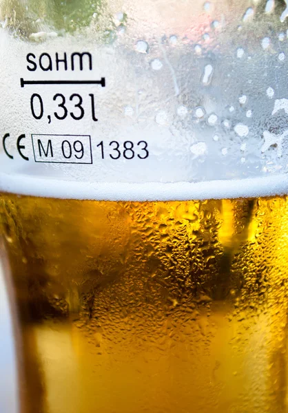 stock image Glass of ice cold beer