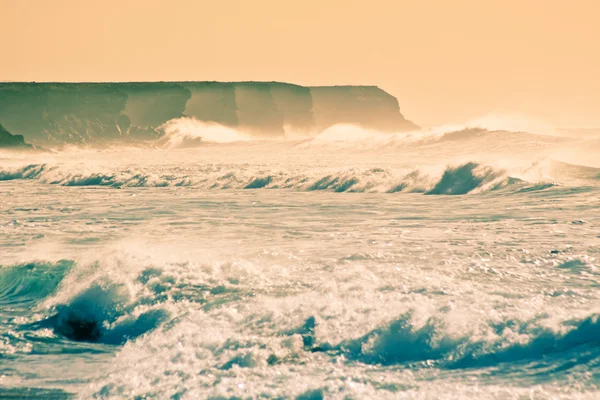 Drsné pobřeží na fuerteventura — Stock fotografie