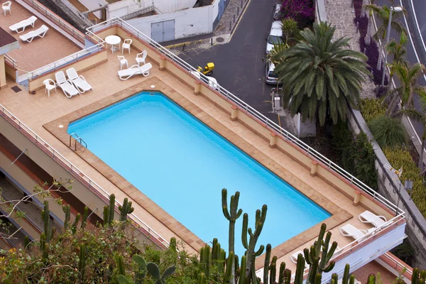 Bazén na střeše — Stock fotografie