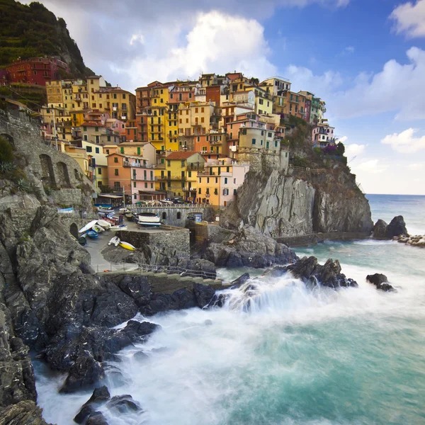 Vila de pescadores de Manarola em Cinque Terre, Itália — Fotografia de Stock