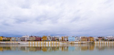 sevillie, barışçı riverside Panoraması